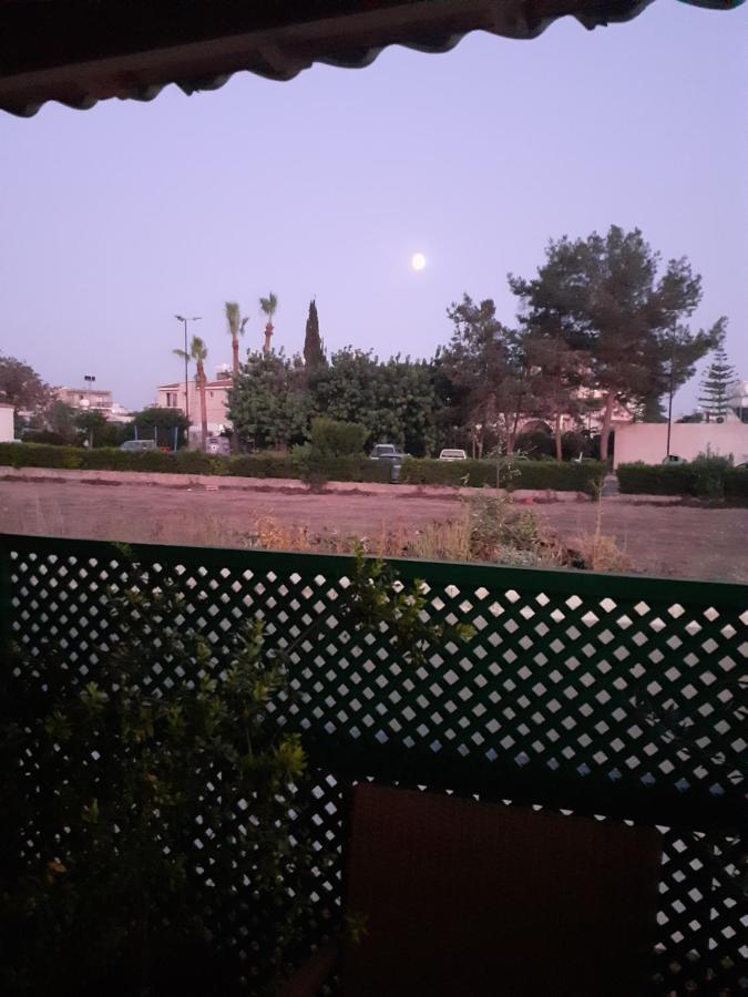 Yiota'S Cute Studio Paphos Exterior photo